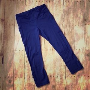 Lululemon pace rival crop
